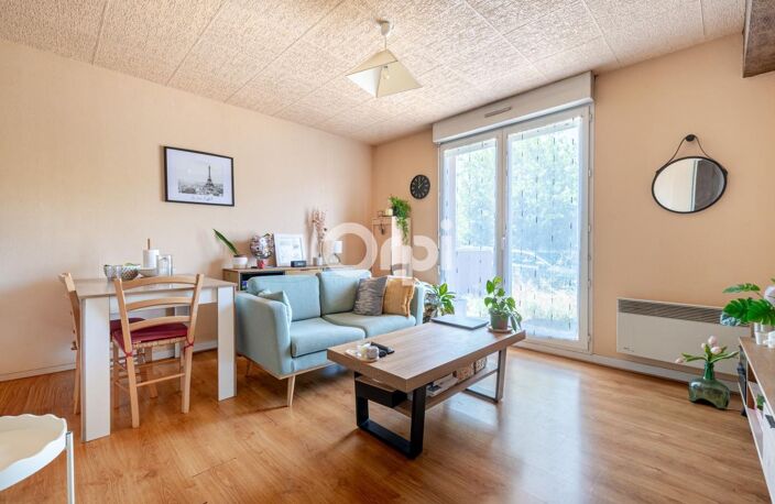 À VENDRE – INVESTISSEMENT LOCATIF – T1 BIS 39 M² – TERRASSE – GARAGE – SECTEUR ROUSSILLON — photo 3