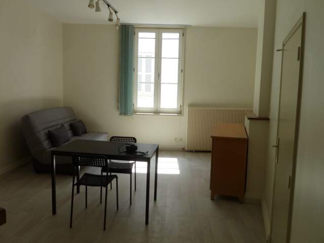 SAINT AIGNAN - STUDIO MEUBLÉ — photo du bien