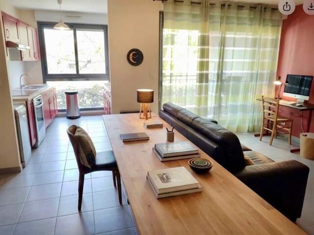 TOULOUSE quartier NIEL/ST AGNE -APPARTEMENT type 3, terrasse et double parkings avec ascenseur — photo du bien