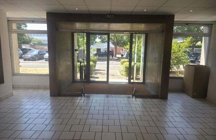 TOULOUSE LA CEPIÉRE- BUREAUX À VENDRE — photo 2