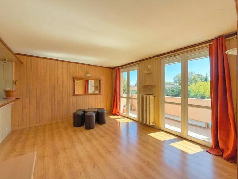 T3 traversant avec Gd balcon — photo 1