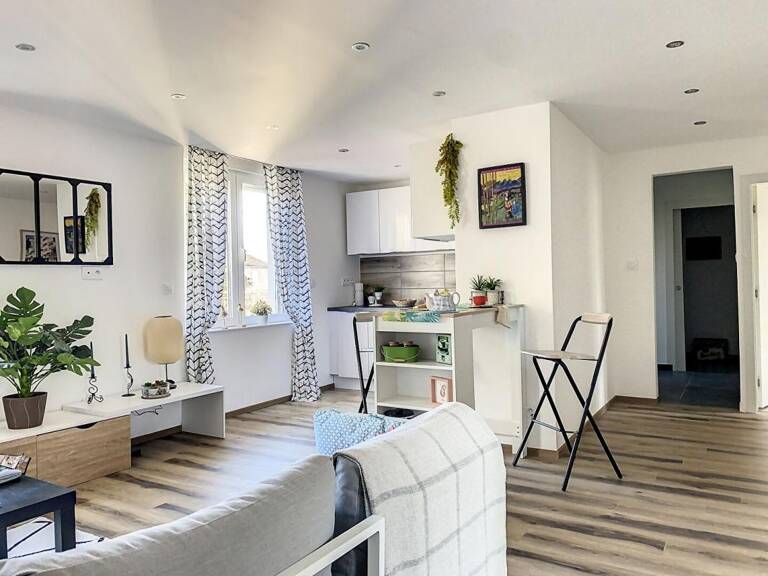 PONTARLIER ? BEL APPARTEMENT 4 PIÈCES DE 81m2 — photo 1