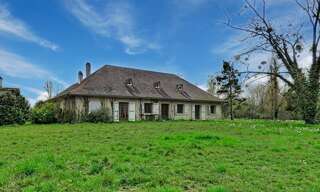 Maison 10 Pièces 300 m² à vendre à Saint-Denis-de-Pile (33910)