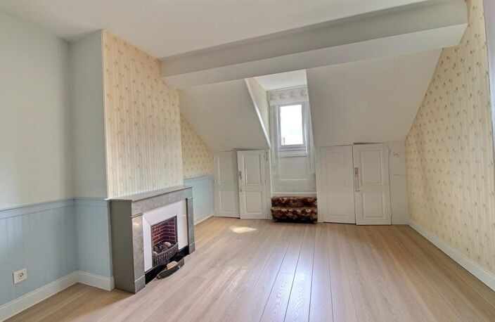 Saint Etienne 42100 secteur Cours Fauriel Appartement  T2 de 70m² habitables 1 chambre  GARAGE 2 GRENIERS 2 CAVES — photo 2