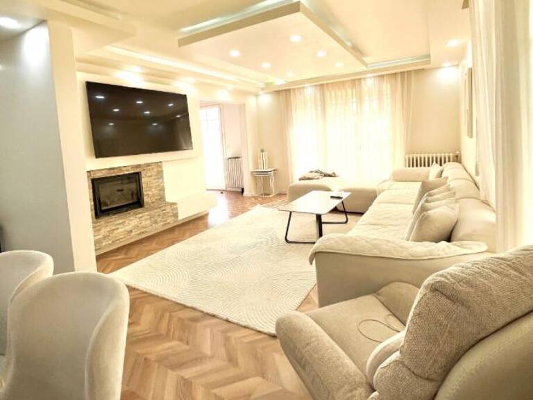 Maison AU COEUR de NOYON  - 4 pièce(s) 135 m2 - Sous-sol - Terrain 790m² — photo 1