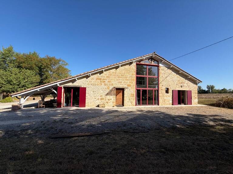 Magnifique propriété en pierre de 300 m3 4 chambres sur plus de 2000 m2 de jardin — photo 1