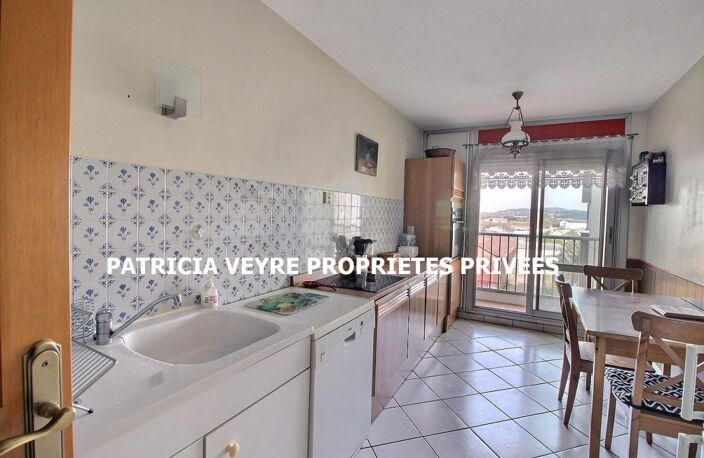 Appartement SAINT-ÉTIENNE secteur BERGSON T4 de 86m², garage fermé — photo 4