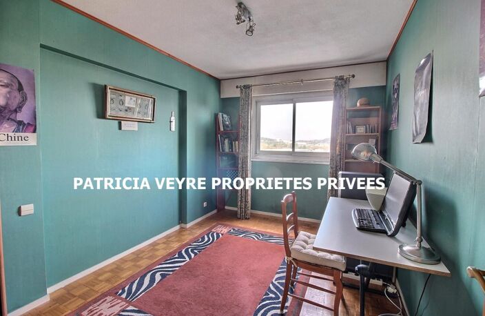 Appartement SAINT-ÉTIENNE secteur BERGSON T4 de 86m², garage fermé — photo 5
