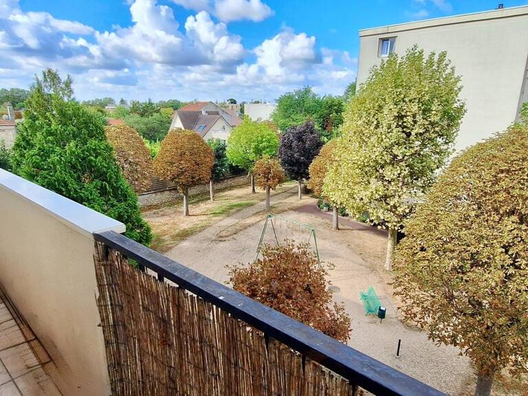 Au calme, un appartement familial idéalement situé — photo 1