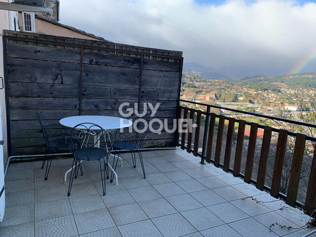 Studio meublé avec terrasse . Idéalement situé ! — photo du bien