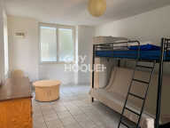 Studio meublé avec terrasse . Idéalement situé ! — photo 2