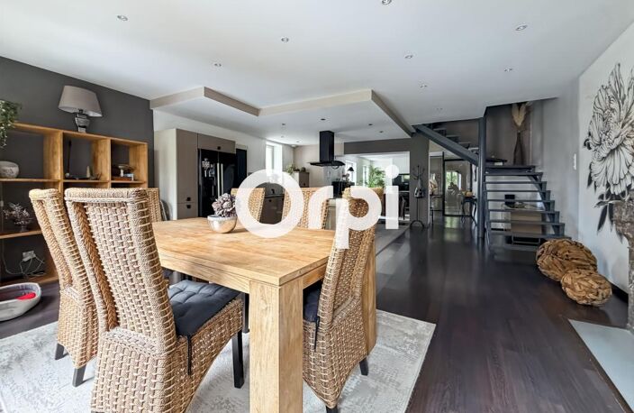 Appartement 165 m², centre du village avec double terrasse et vue dégagée ! — photo 5