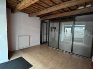 MONTBRISON CENTRE VILLE IMMEUBLE 300 M2 POUR ACTIVITES LIBER — photo 2