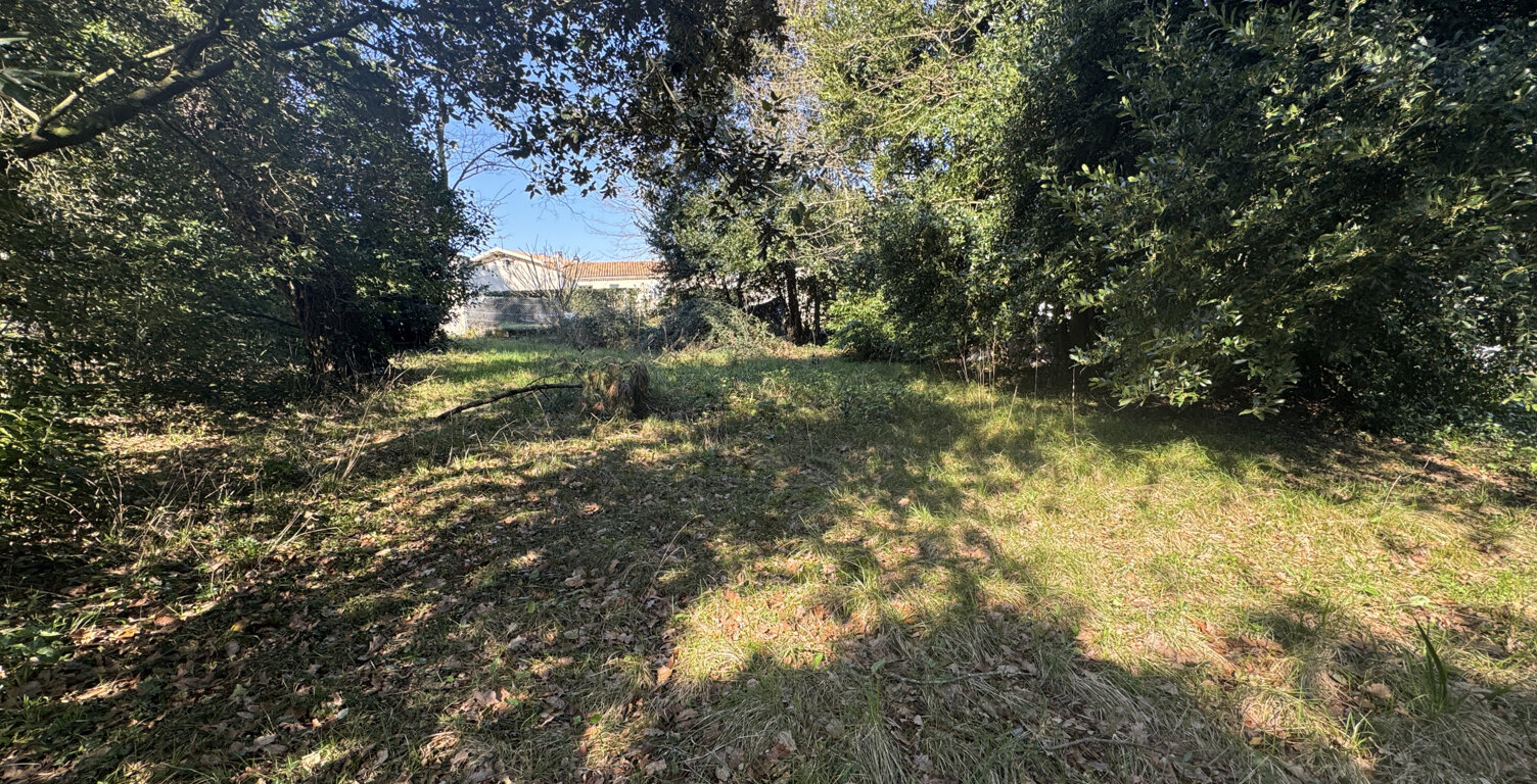 Terrain 800 m2 17132 Meschers/ Gironde — photo 1
