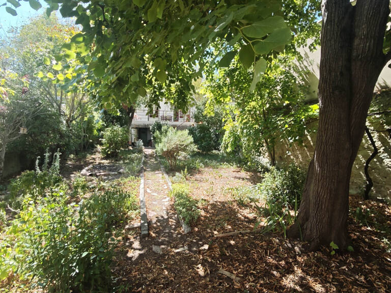Charme du village, confort du moderne : La perle rare à 15 m — photo 1