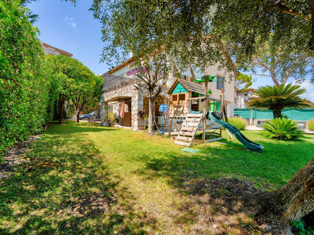Rare à Cimiez : maison 170 m² sur 749 m² de terrain avec vue mer et extension possible — photo du bien