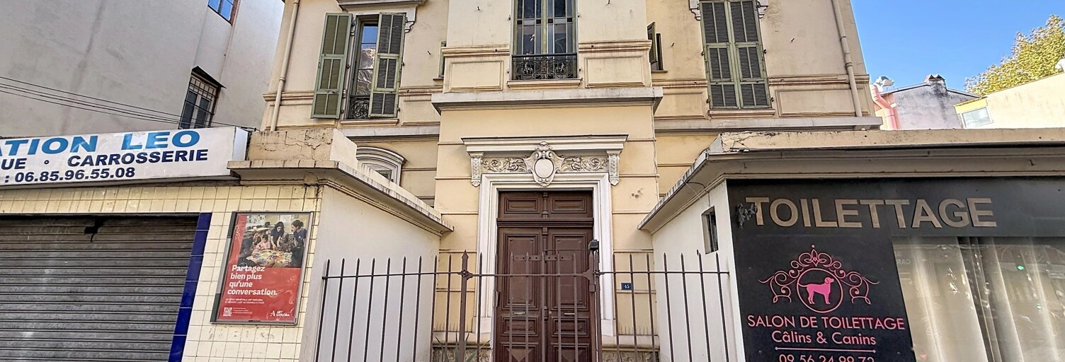 Immeuble  360 m² à vendre à Nice (06000)