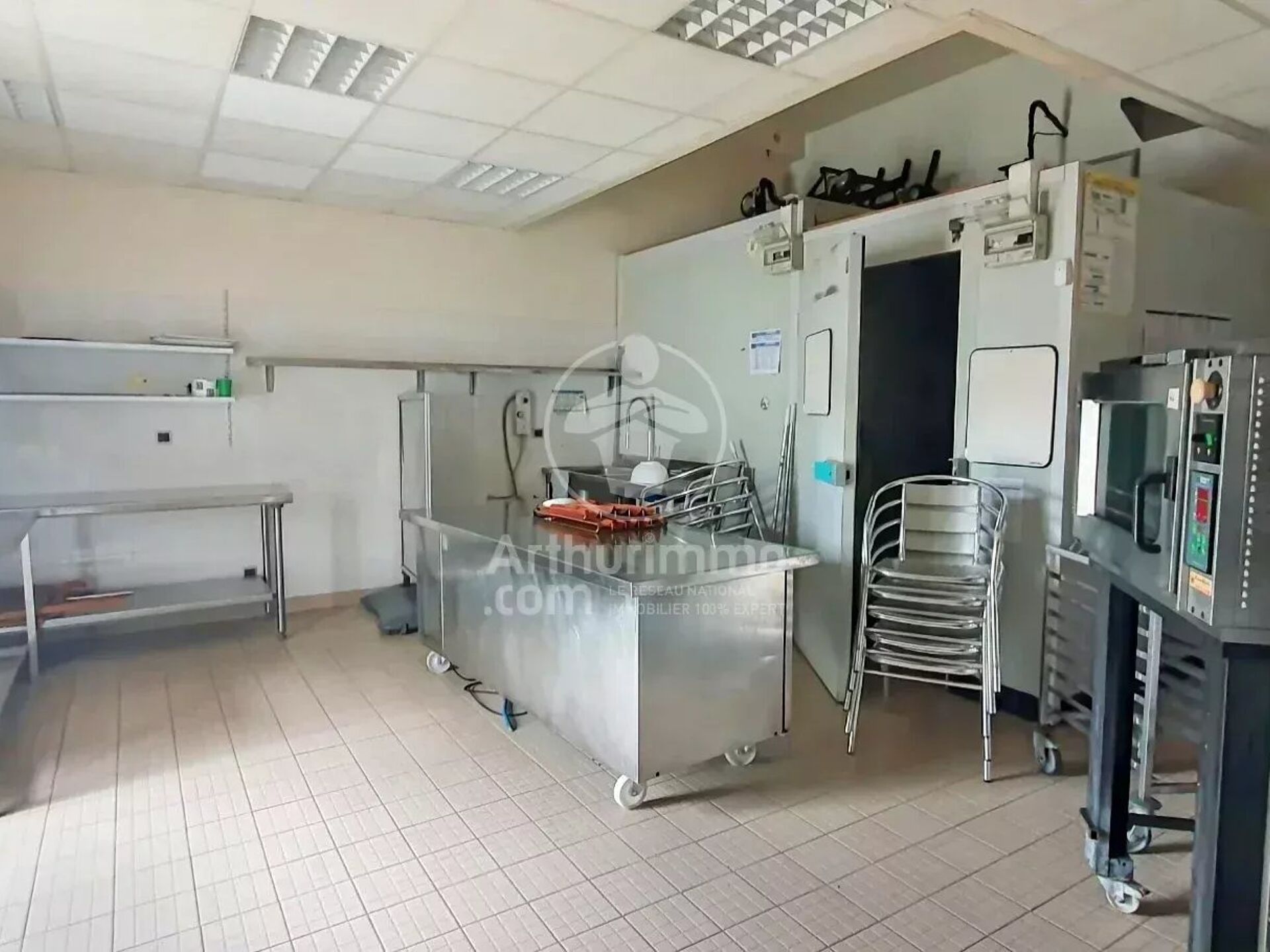 Acheter commerce 97 m² 275 000 € à Bois-Guillaume (76230) : une annonce Arthurimmo.com — 2