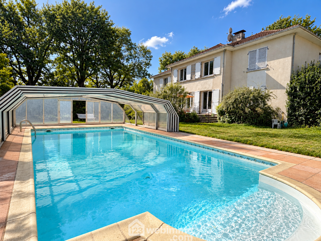 Maison d'architecte - 350m² - Le Boupère — photo du bien