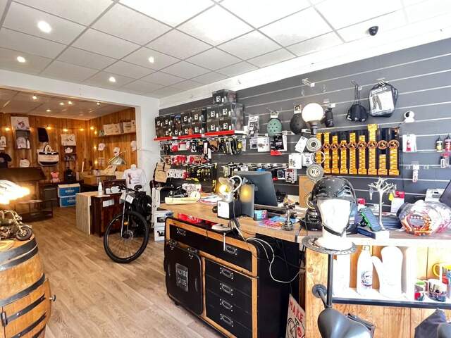 Vente Boutique/Local commercial 245 m&sup2; — photo du bien