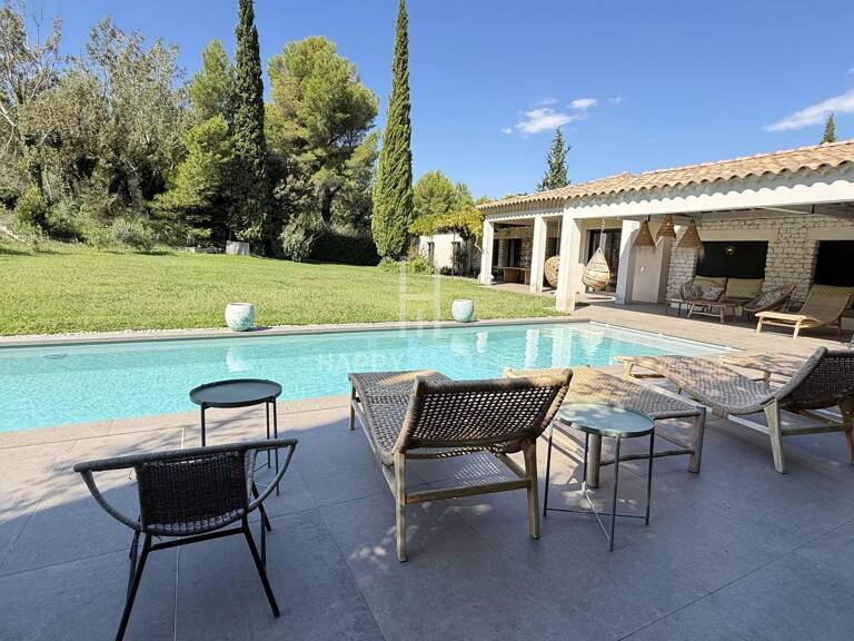 Maison contemporaine de plain pied avec parc et oliveraie de 3500 M2 — photo 1