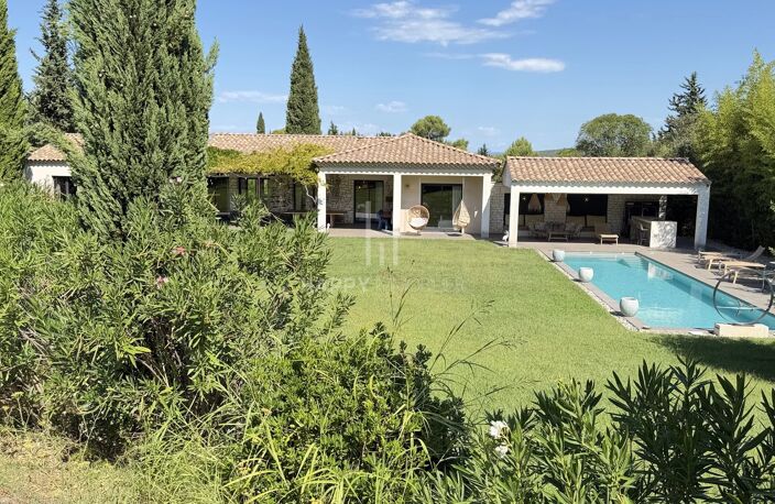 Maison contemporaine de plain pied avec parc et oliveraie de 3500 M2 — photo 3