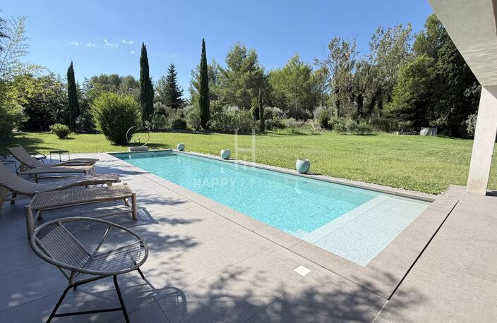 Maison contemporaine de plain pied avec parc et oliveraie de 3500 M2 — photo 4