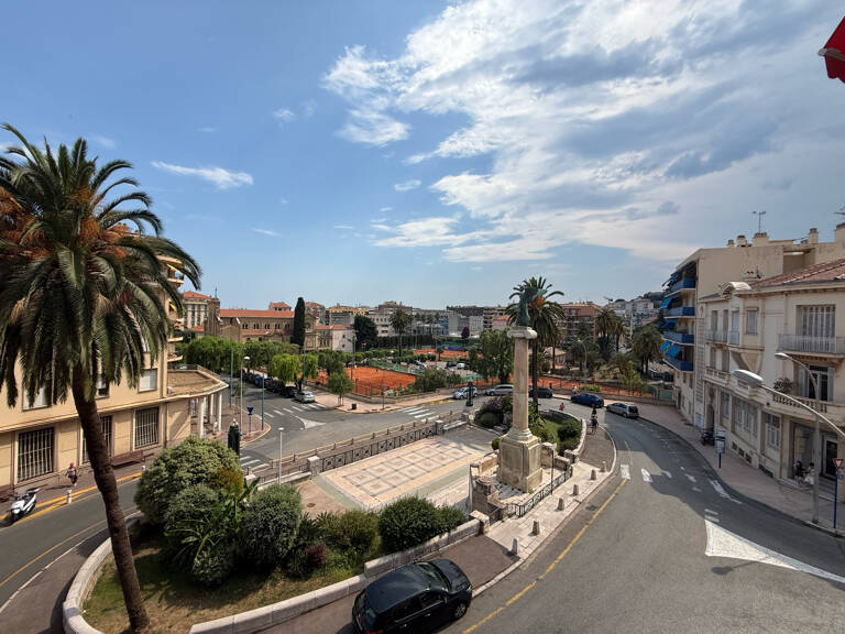 Menton centre ville 3 pièces terrasse — photo 1