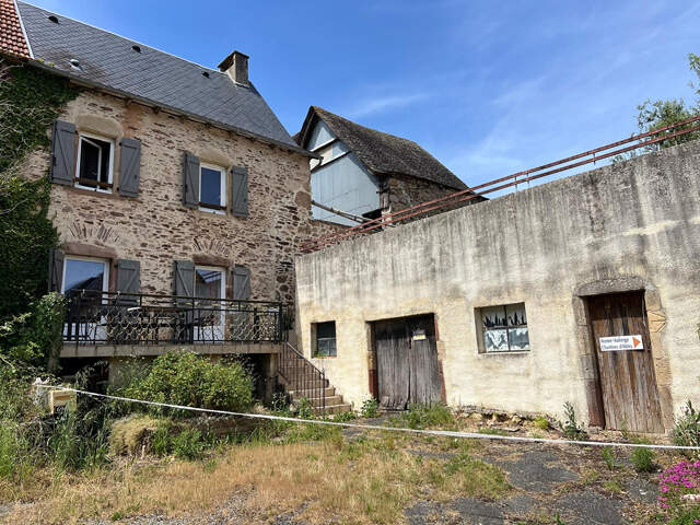 Maison en pierre — photo du bien