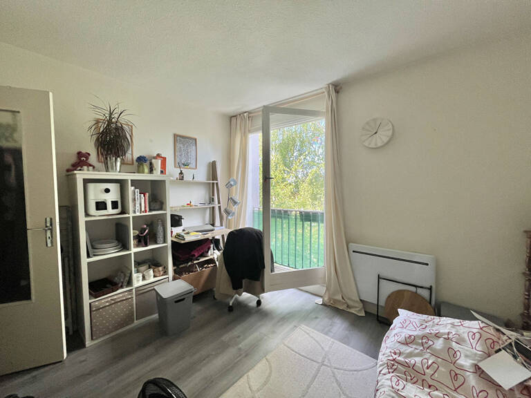 Appartement Pau 1 pièce(s) 17.20 m2 + parking + local  à vélos — photo 1