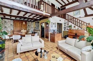 Maison 8 pièces 405600 €