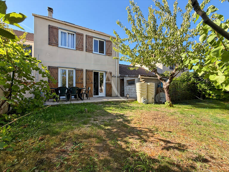 Maison Jouy Le Moutier 4 chambres sans travaux ! — photo 1