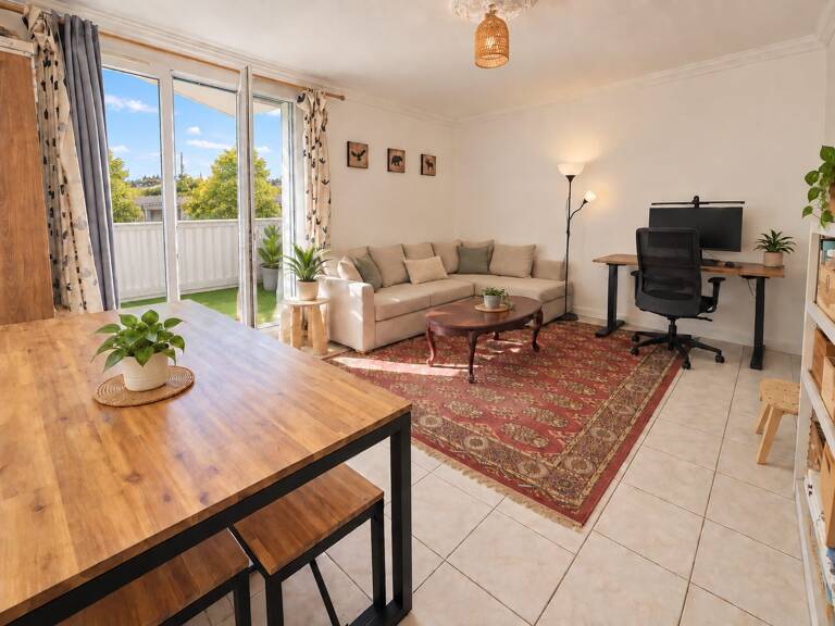 Tours - Strasbourg Appartement T3 avec place de parking et cave — photo 1