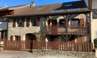 Maison 8 Pièces 189 m² à louer à Viry (74580)