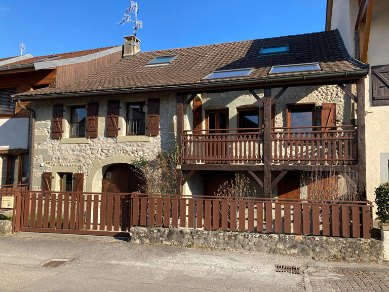 MAISON DE VILLAGE VIRY - 8 pièce(s) - 189 m2 — photo 1