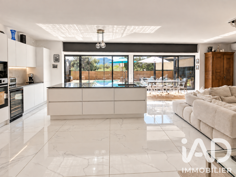 Vente Maison/villa 5 pièces — photo 1