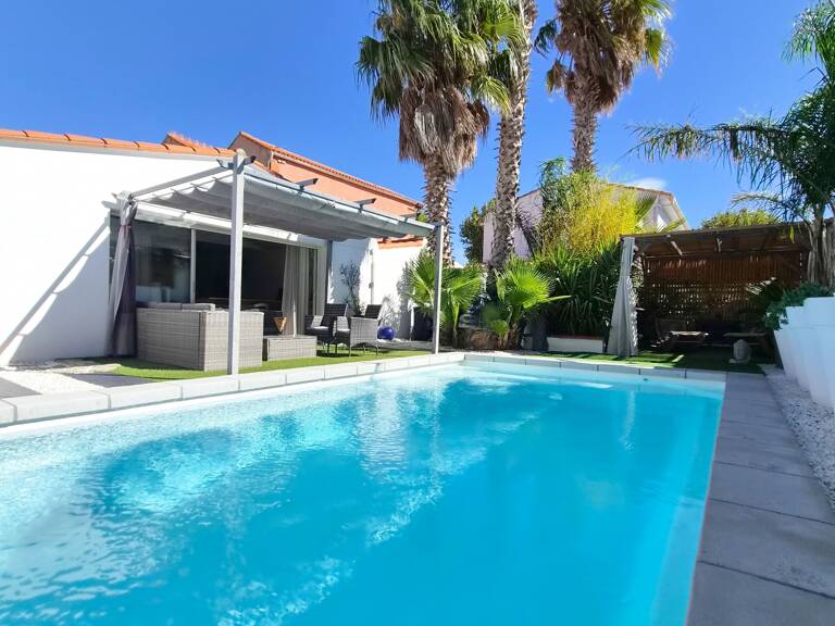 Vente Maison/villa 8 pièces — photo 1