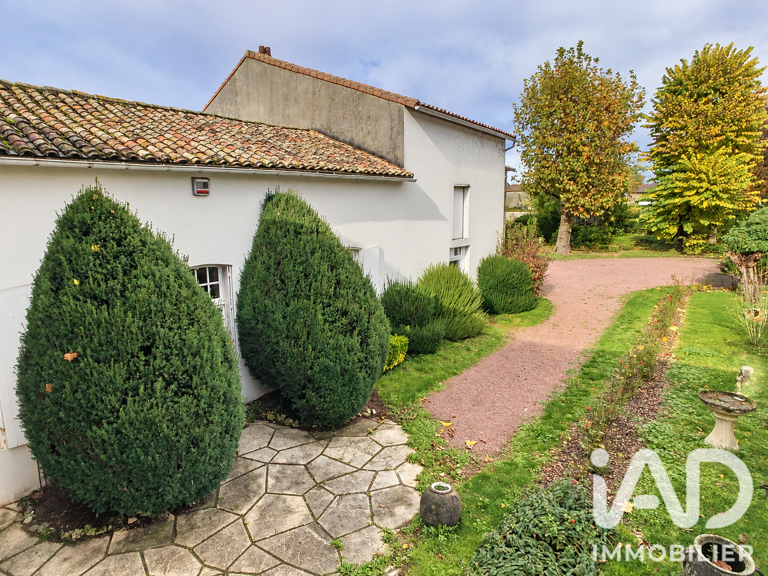 Vente Maison/villa 10 pièces — photo 1