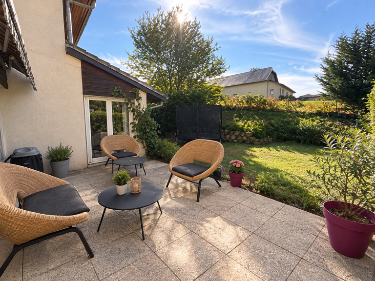 Maison de 95 m2 avec jardin et garage — photo 1