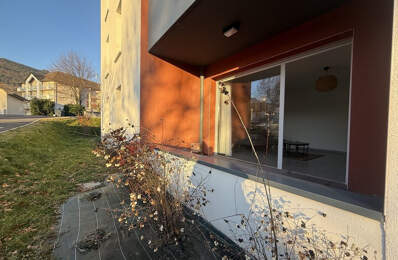 Beau T3 avec terrasse — photo du bien