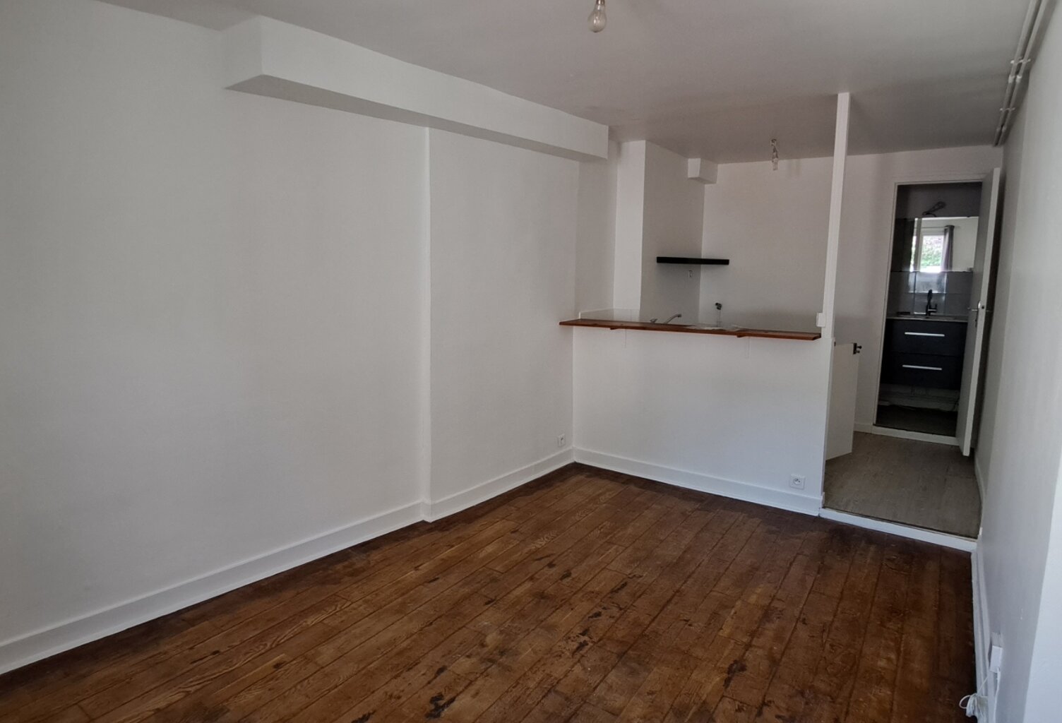 Location Appartement 1 pièce — photo 1