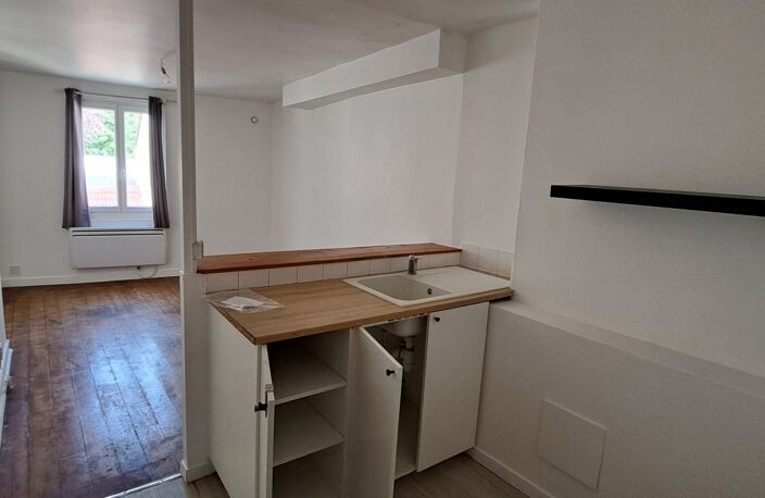 Location Appartement 1 pièce — photo 3