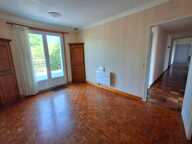 Une maison généreuse et agréable à vivre, dans un cadre calme, à découvrir rapidement ! — photo 3