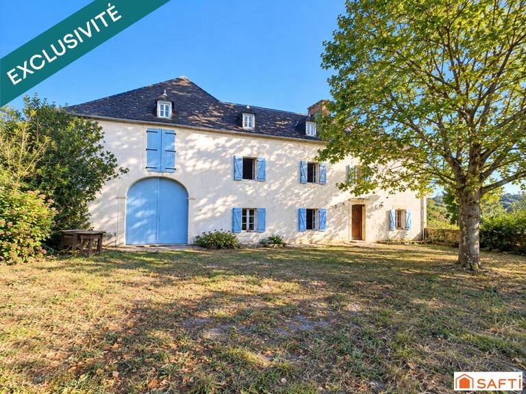 AUTHENTIQUE ENCLOS BÉARNAIS AVEC MAISON, APPARTEMENT INDÉPENDANT ET DÉPENDANCES — photo 1