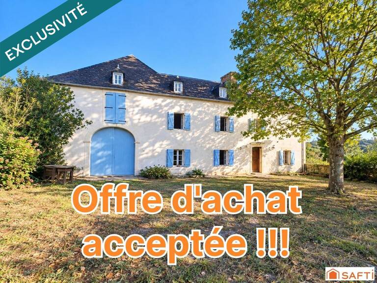 AUTHENTIQUE ENCLOS BÉARNAIS AVEC MAISON, APPARTEMENT INDÉPENDANT ET DÉPENDANCES — photo 1