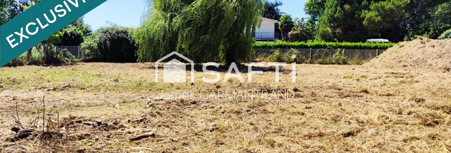 Terrain  986 m² à vendre à Villecomtal-sur-Arros (32730)