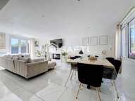 Maison familiale de 123 m2 avec garage et piscine, à deux pas du tram ! — photo 2