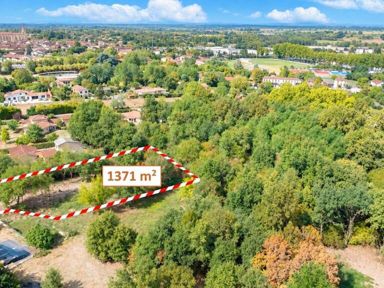 Terrain à Bâtir à 500 ml du centre ville en lisière de forêt — photo 1