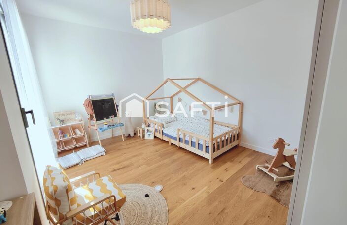Maison d architecte contemporaine avec piscine, dépendance et prestations haut de gamme — photo 4