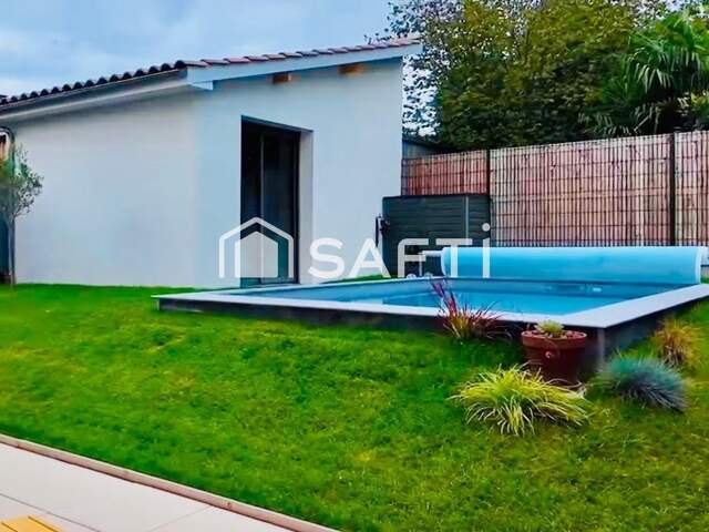 Maison d architecte contemporaine avec piscine, dépendance et prestations haut de gamme — photo du bien